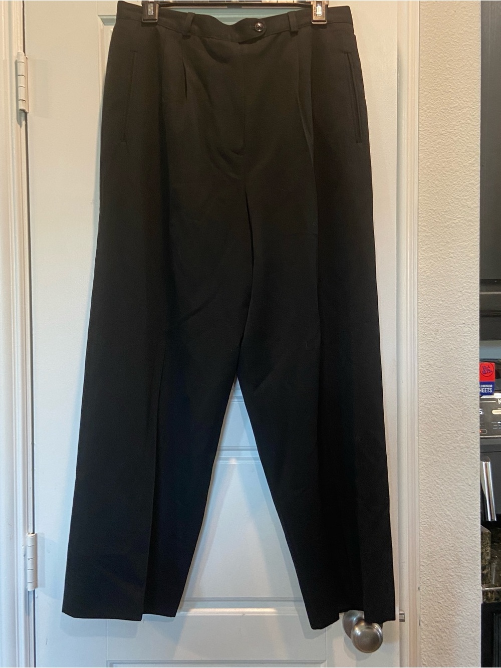 Nordstrom Black Women's Pleated Trousers